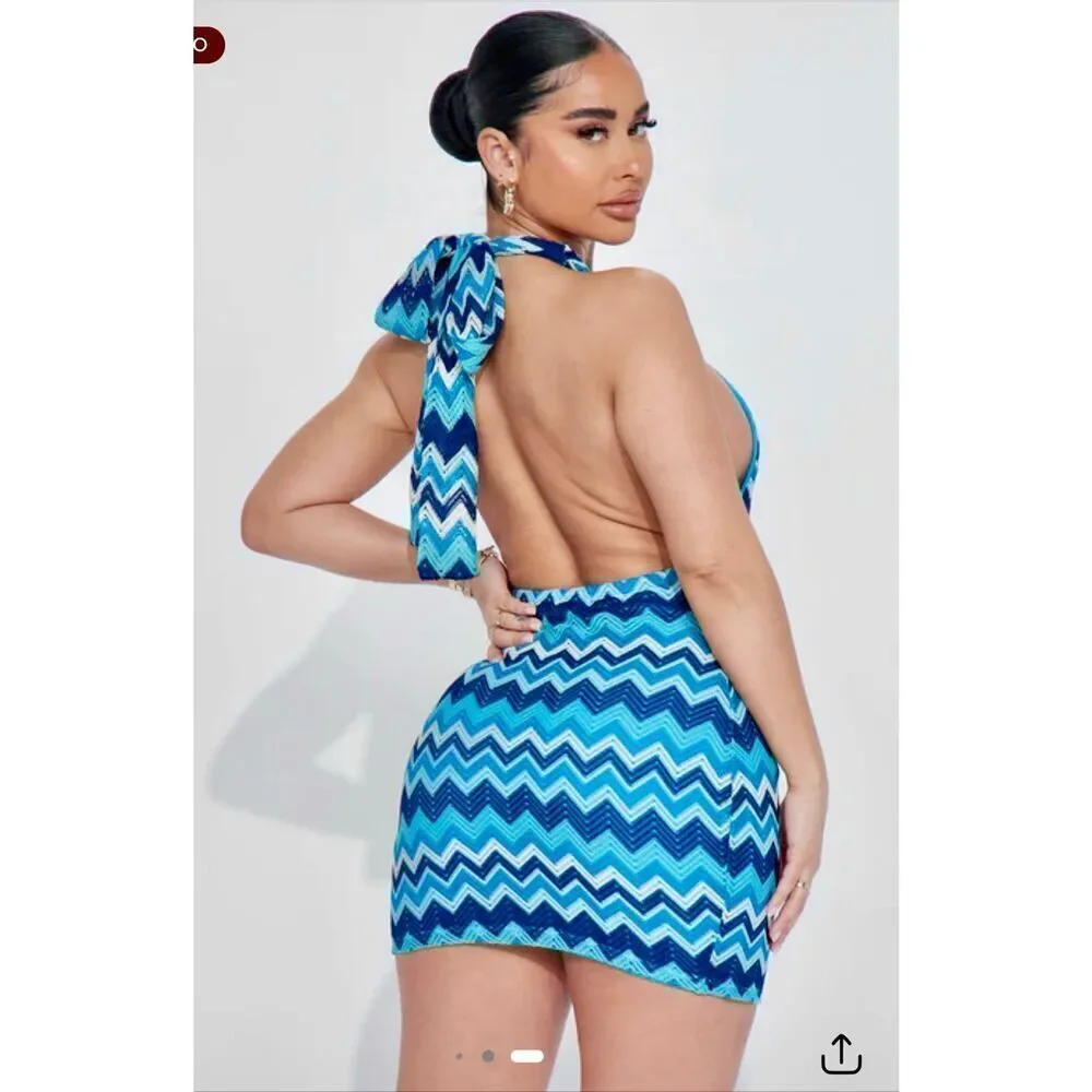 NWT Almost famous Sz L Teal White Chevron Backless Cleavage Sexy Fun mini dress